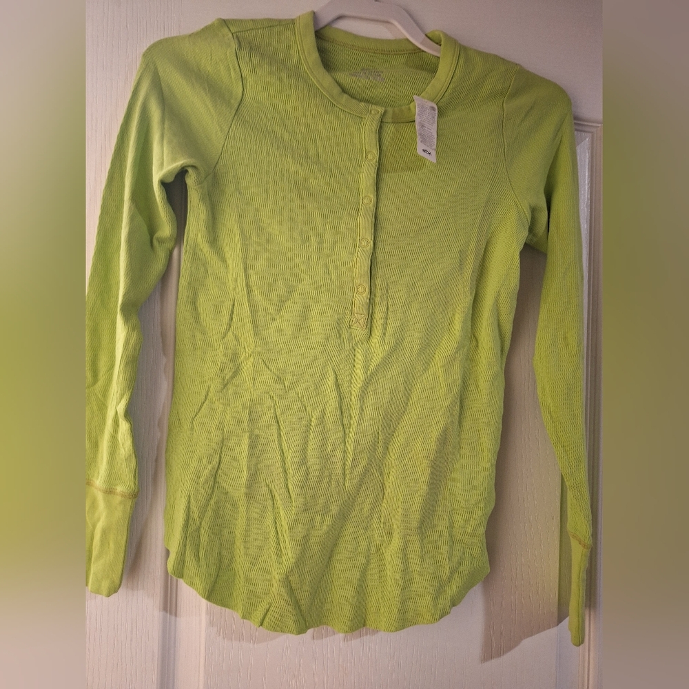 Lime Green Long Sleeve Henley‎ Shirt NWT Aerie XS